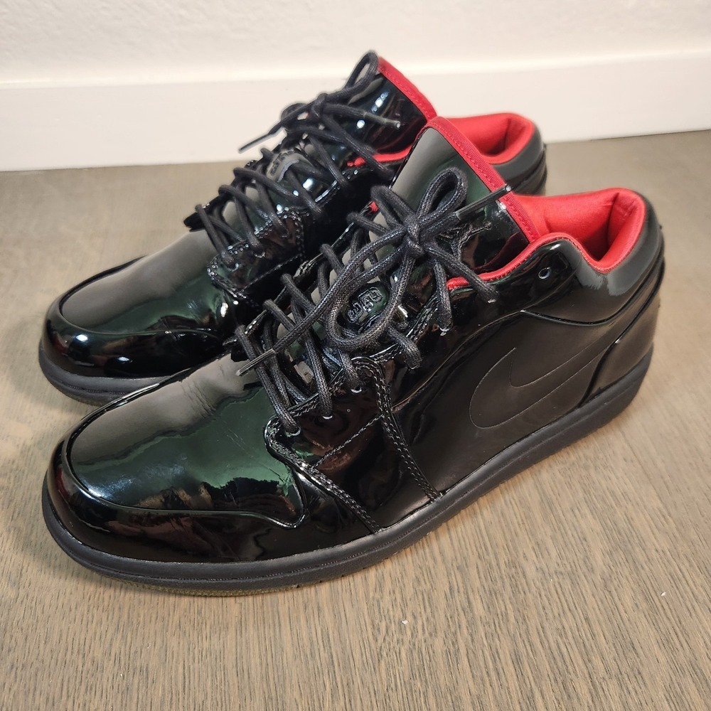 2009 Air Jordan 1 Retro Low Suite 23 Black Patent Leather Red 10 36576-001 Rare